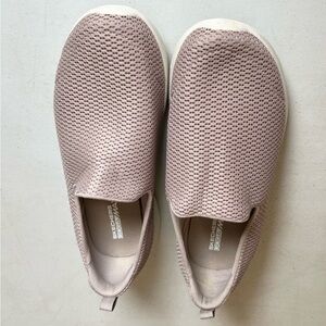 Skechers Goga Max Mesh Slip-On Sneakers